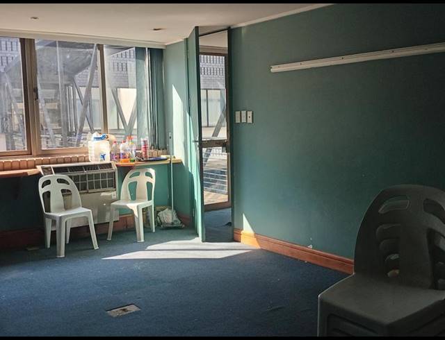 BUSINESS PROPERTY TO RENT IN LYNNWOOD